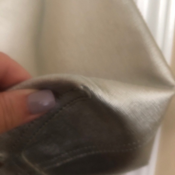 VINCE CAMUTO - EUC Tote Bag - Picture 9 of 13